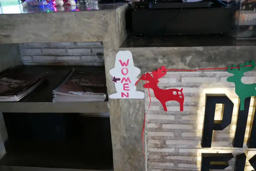 パイロット111トイレ女性用